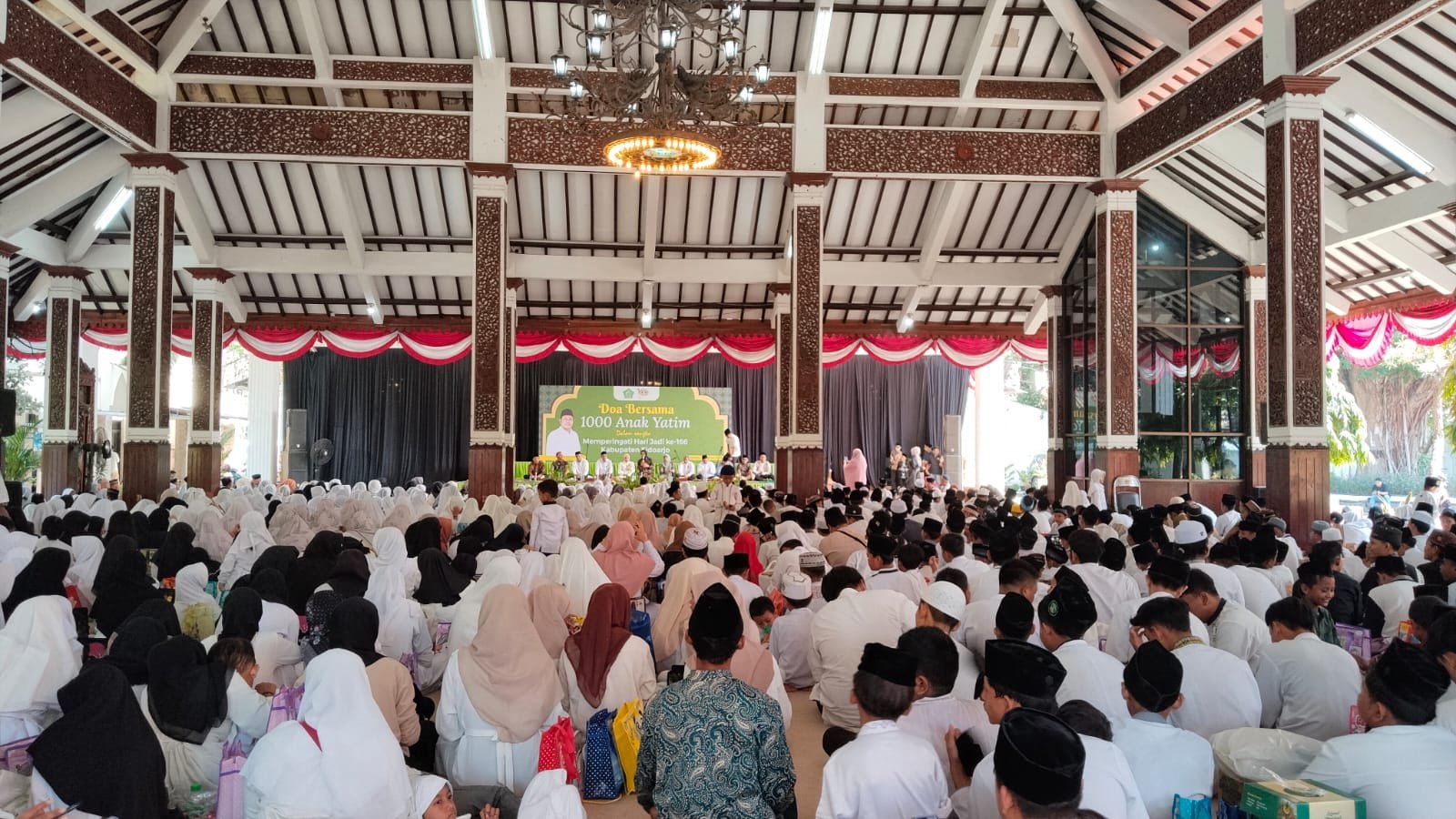 Doa Bersama 1000 Anak Yatim Meriahkan Hari Jadi ke-166 Kabupaten Sidoarjo