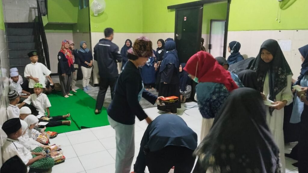 PAFI Sidoarjo Gelar Bakti Sosial di Panti Asuhan Ulin Nuha dalam Rangka HUT ke-79